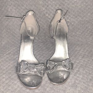 Michael Kors Paris Sandal heel silver size 8M